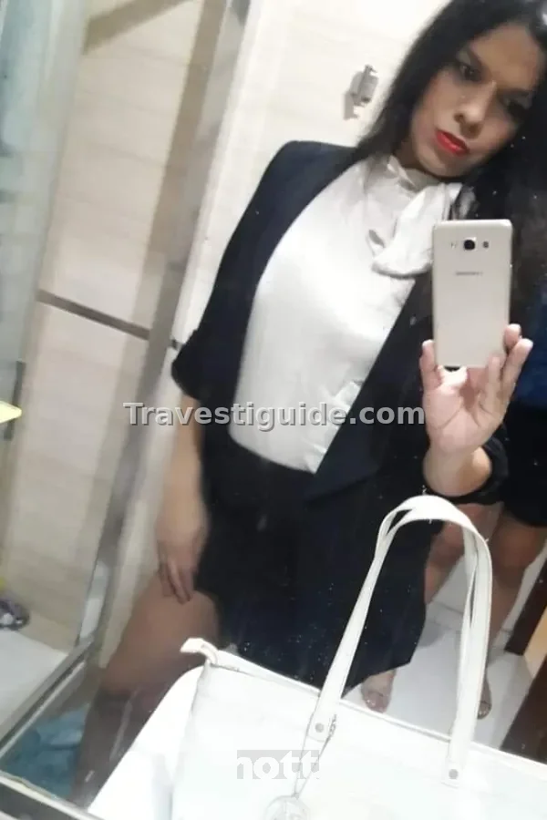 Imagen de Gina - 5