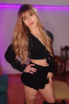 Miniatura de Nicole